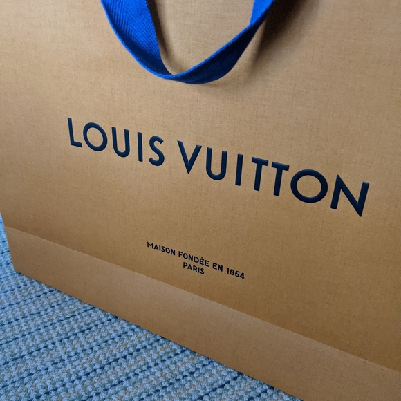 Louis Vuitton Skinny Shopping Tote - Picture 2 of 6